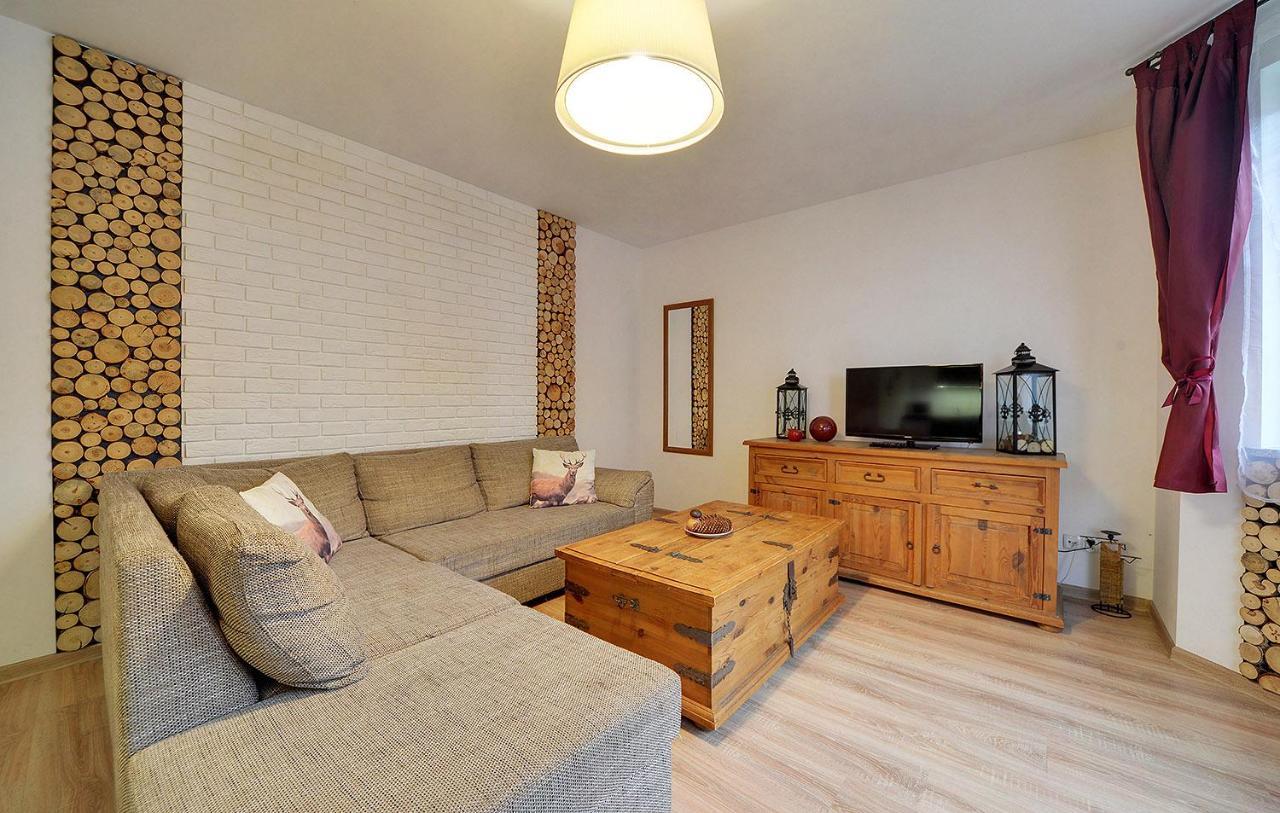 Sun & Lesny Dom Apartment *