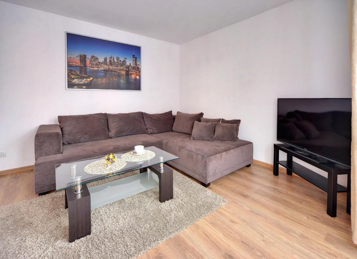 Sun & Lesny Dom Apartment