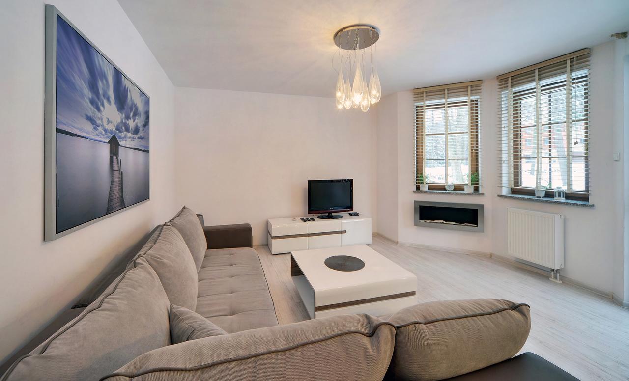 Sun & Lesny Dom Apartment